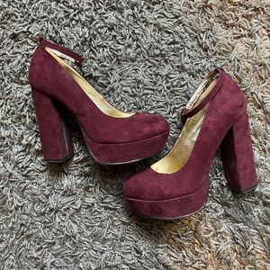 Platform retro ankle strap heels